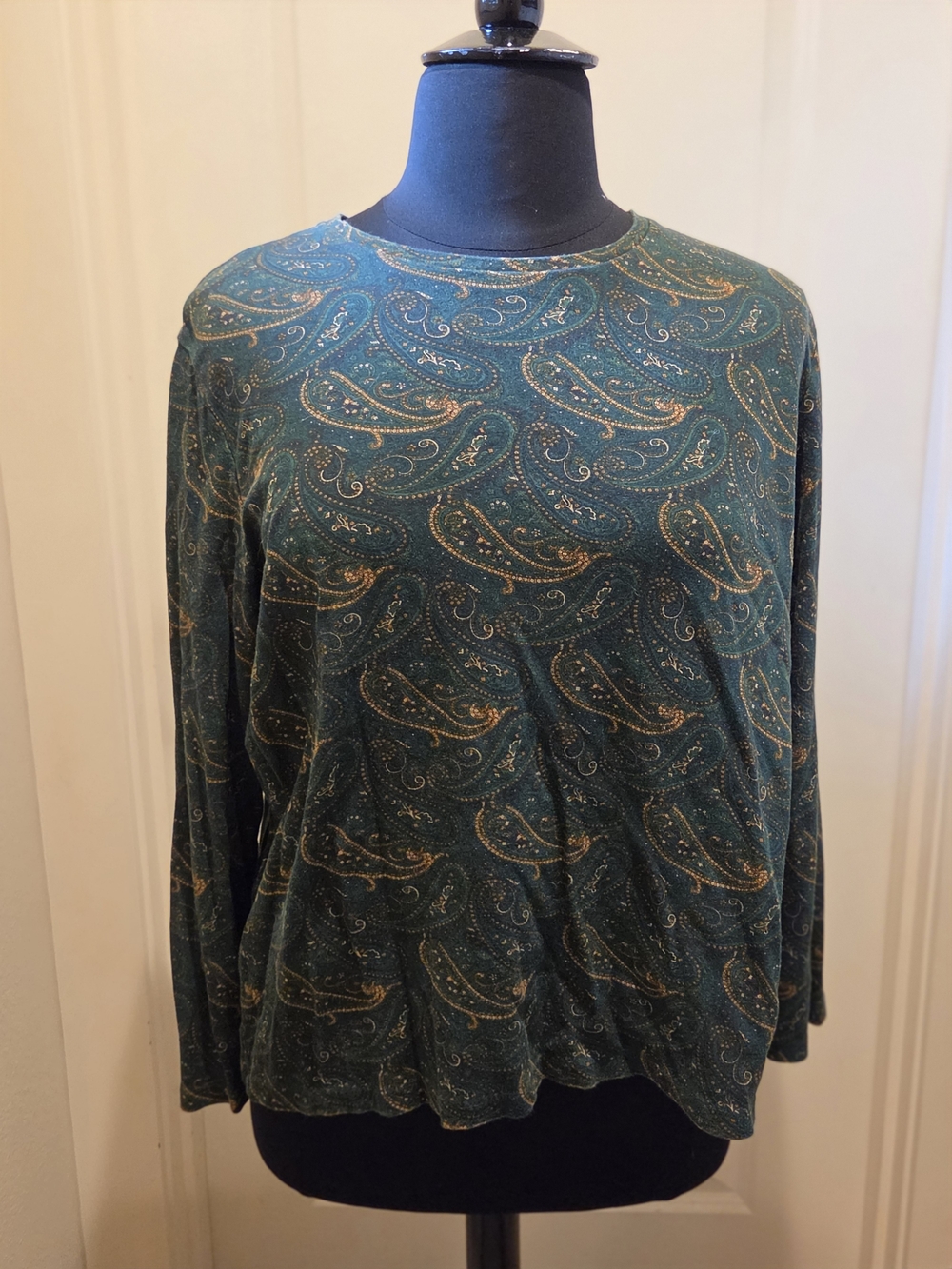 Jones  New York Green Paisley Long Sleeve Top